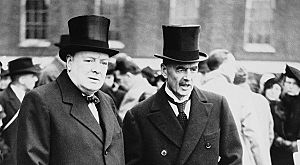 Archivo:Churchill and Chamberlain
