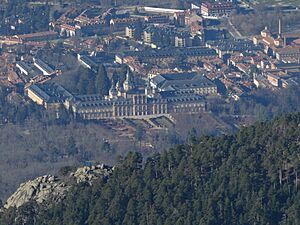 Archivo:Desde Peñalara, Real Sitio de San Ildefonso. Segovia, España. Spain