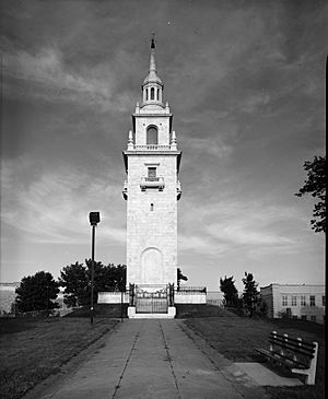 Archivo:Dorchester Heights Monument (Boston, MA) - general view