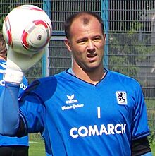 Gabor Kiraly 1860 2010 2.JPG