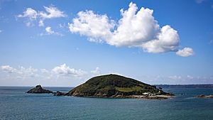 Archivo:Jethou, island in Channel islands