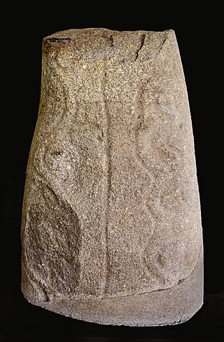 Ortostato del dolmen de Navalcán (51545564468).jpg
