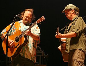Archivo:Stephen Stills and Neil Young 2006