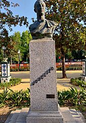 Archivo:Talavera de la Reina - Jardines del Prado, Monumento a Joselito