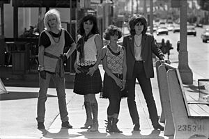 Archivo:The Bangles, 1984