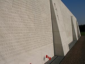 Archivo:Vimy Memorial names