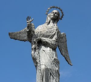 Archivo:Virgen de Quito Panecillo Detalle