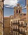 Vista de la plaza y la iglesia de Fermoselle (España)