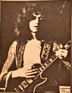 Archivo:Wishbone Ash (GB, England,Torquay 1969) Majalah Aktuil Edisi 100 Tahun 1972