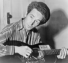 Woody Guthrie.jpg