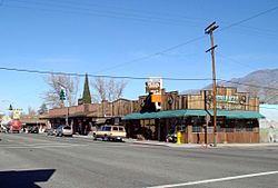 01-2007-LonePine-Main01b.jpg