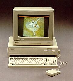 Archivo:Amiga 1000