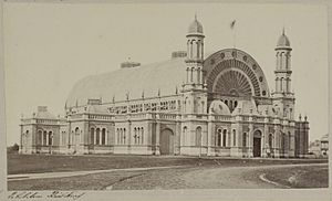 Archivo:Exhibition building, Prince Alfred Park, c. 1870s (5593315821)
