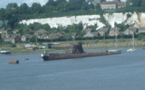 Archivo:Foxtrot class submarine at Strood