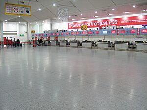 Archivo:Gatwick South Terminal 136