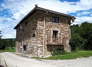 House in Esquíroz.jpg