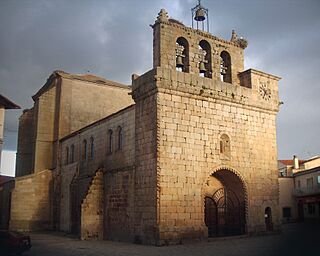 Iglesia - elcordon.es - panoramio.jpg