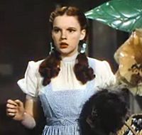 Archivo:Judy Garland in The Wizard of Oz trailer 2