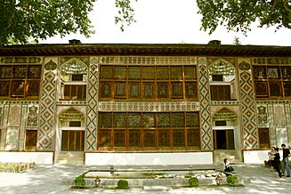 Archivo:Khan's Palace of Shaki