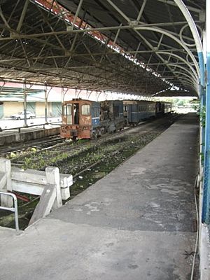 Archivo:Kingston railway station from the platform