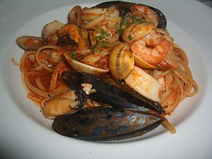 Archivo:Linguine seafood
