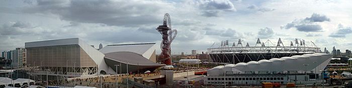 Archivo:London Olympic Park from John Lewis