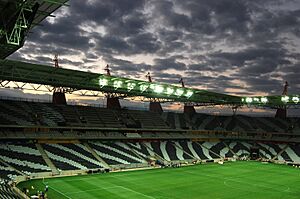 Archivo:Mbombela Stadium arena