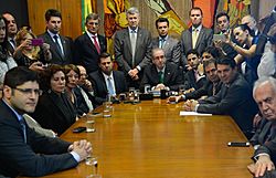 Archivo:Miguel Reale Jr. e Maria Bicudo entregam a Eduardo Cunha o pedido de impeachment de Dilma Rousseff
