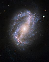 Archivo:NGC 6217 hs-2009-25-bc-full
