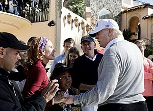 Archivo:President Donald J. Trump with Supporters in Florida 03