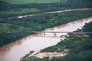 Archivo:Río Maniqui - Bolivia