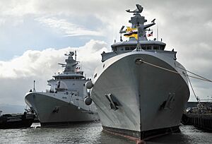 Archivo:RIMPAC 2014 Ship Arrivals (1)
