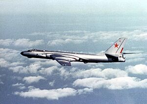 Archivo:Tu-16 Badger E