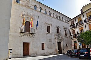 Archivo:Villena. Palacio Municipal. Fachada 1