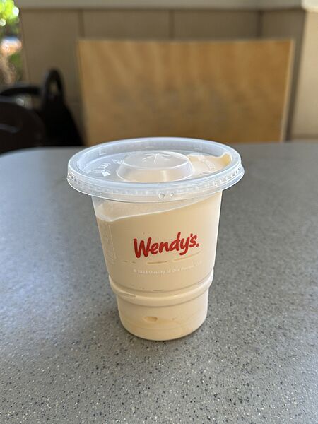 Wendy’s Orange Dreamsicle Frosty (53612532181)