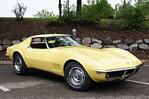 Archivo:1968 Chevrolet Corvette Stingray (14176876910)