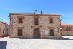 Archivo:Ayuntamiento de Aldeanueva de la Serrezuela