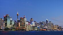 Archivo:City of sydney from the balmain wharf dusk cropped2