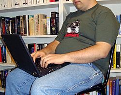 Archivo:Computadoras y Obesidad