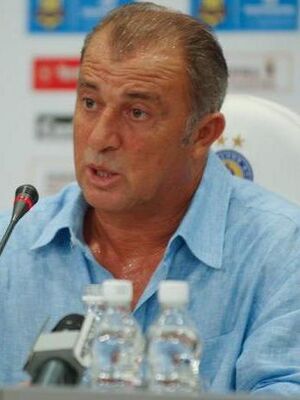 Archivo:Fatih Terim (cropped)