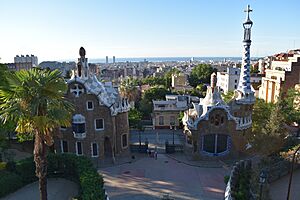 Archivo:Güell Pavellons entrada