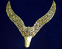 Archivo:Gold Diadem Ornament from Geumgwanchong
