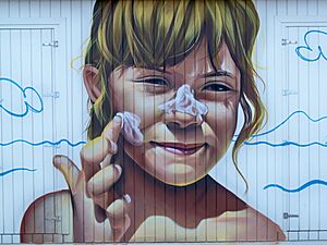 Archivo:Graffiti Sunscreen 02