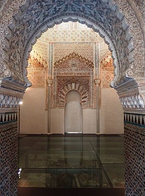 Archivo:Granada, Madraza de Granada, interior (4)