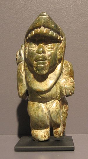 Archivo:Izapa greenstone figurine, Late Formative