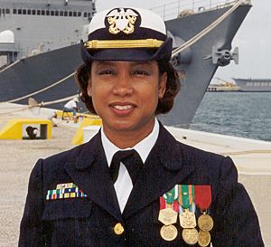 Archivo:LCDR Jennifer Carroll, USN