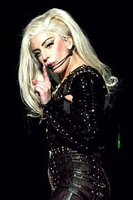 Archivo:Lady Gaga BTW Ball Antwerp 02