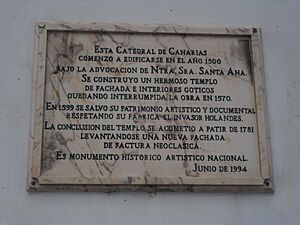 Archivo:Lapidacatedradecanarias