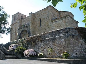 Archivo:Liérganes - Iglesia de San Pedro ad Víncula 02