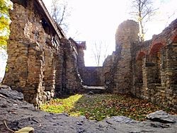 Lielvārde (Lennewaden) castle ruins - panoramio (2).jpg